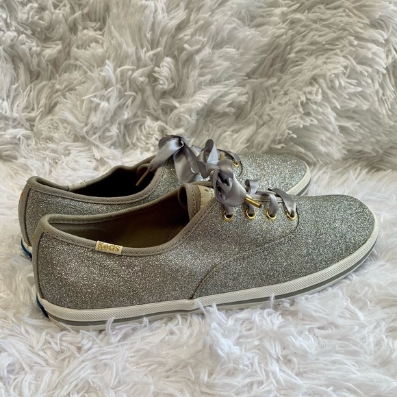 Woman's Kate Spade x Keds Silver Glitter Wedding Sneakers size 6 - Picture 4 of 8
